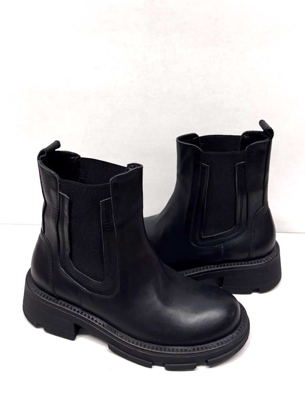 MIZ MOOZ LEATHER BOOTS SIDE ELASTIC GORE PLATFORM BLACK 37EU / 7US NEW B - 22